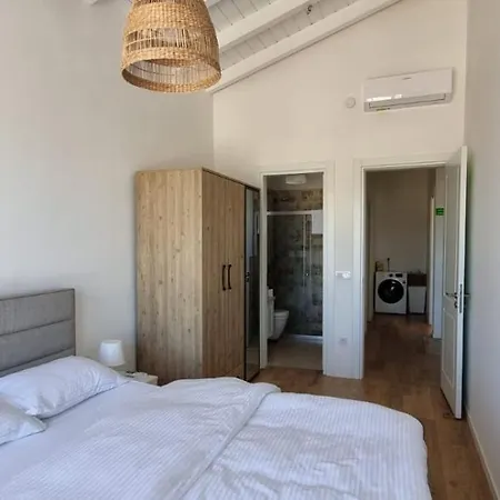 Havuzlu Tas Ev Сasa de vacaciones