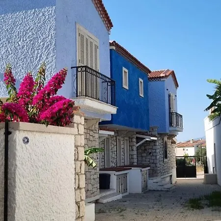 Havuzlu Tas Ev Сasa de vacaciones